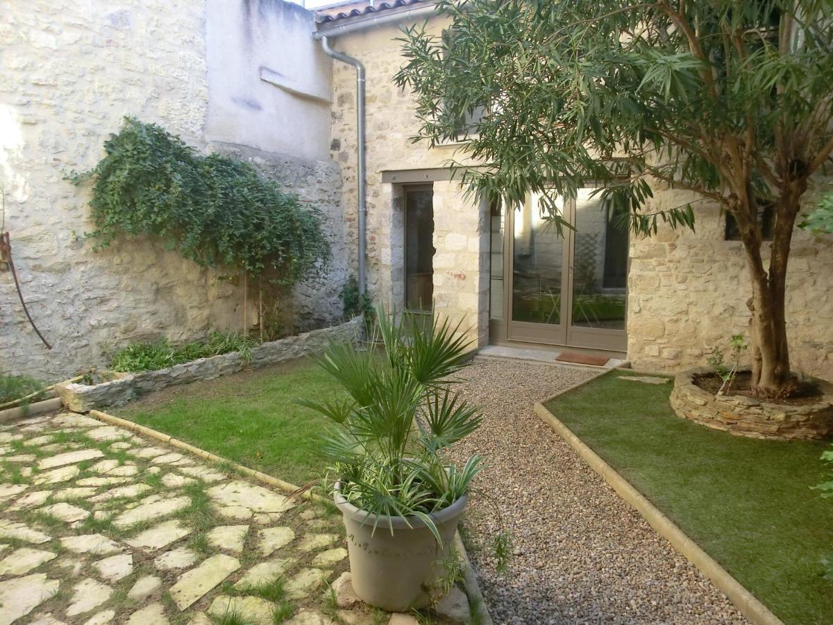 Chambre Sur Jardin Secret - Avignon Centre - Climatisee Bagian luar foto