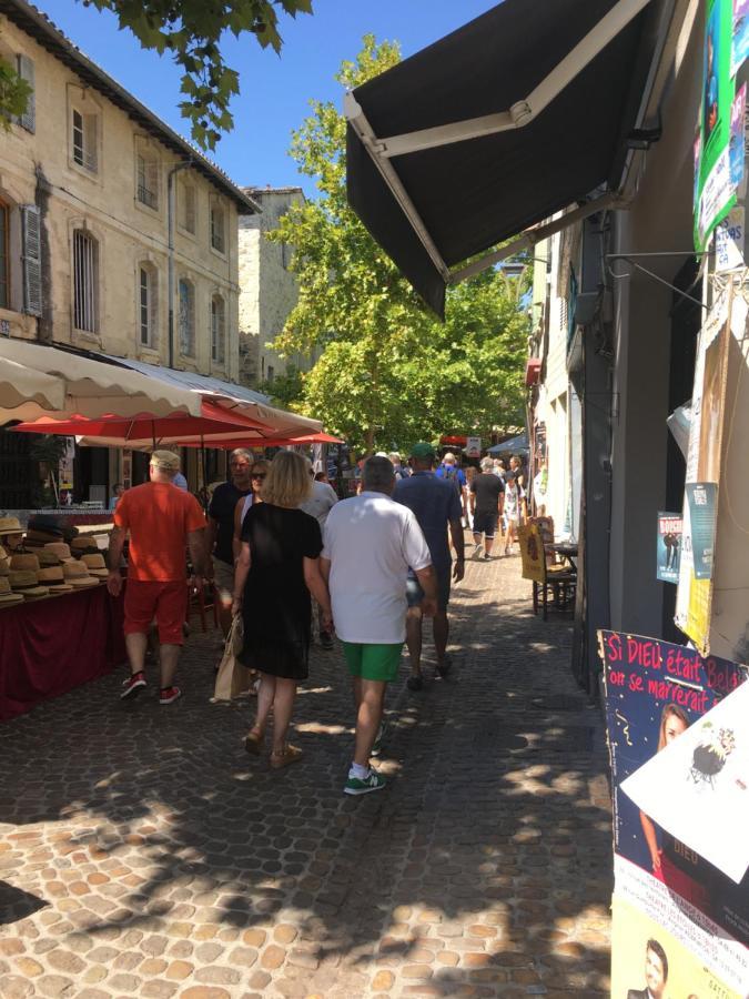 Chambre Sur Jardin Secret - Avignon Centre - Climatisee Bagian luar foto