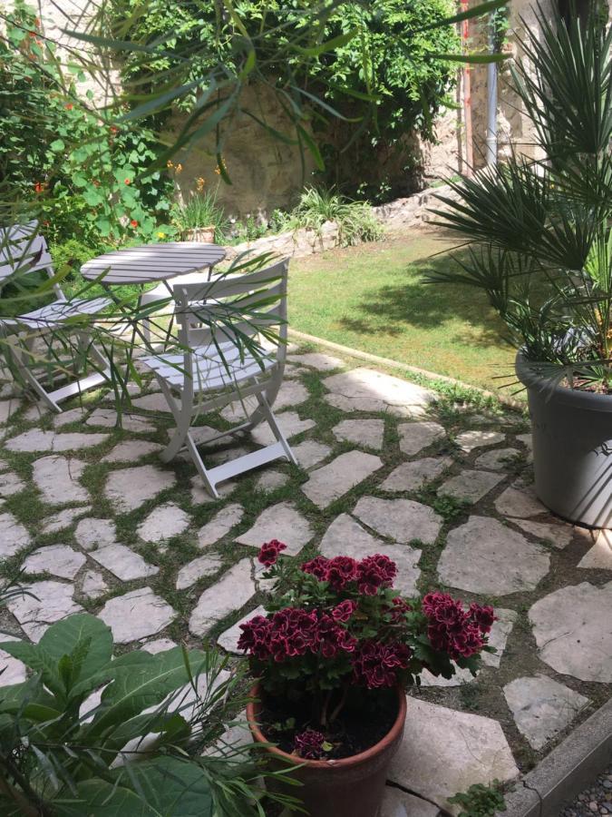 Chambre Sur Jardin Secret - Avignon Centre - Climatisee Bagian luar foto